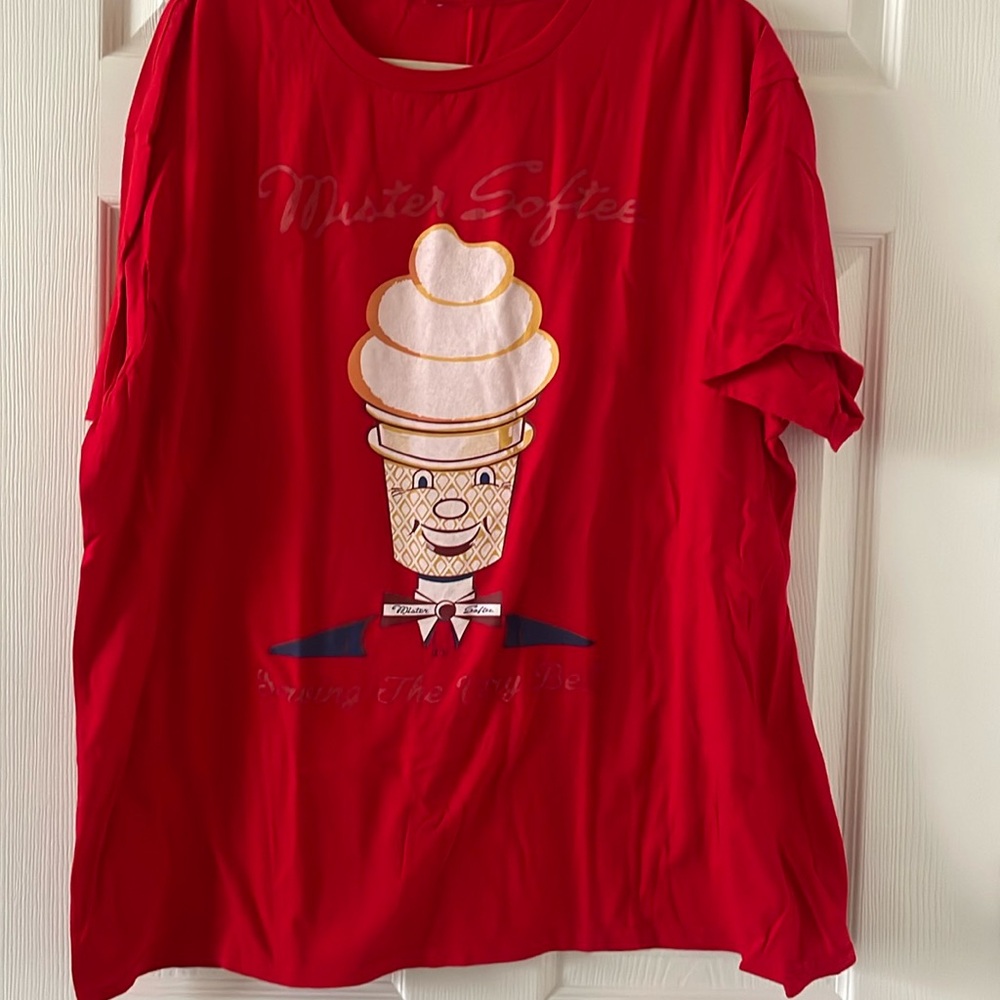 Men’s Graphic Tee  Red  100% Cotton